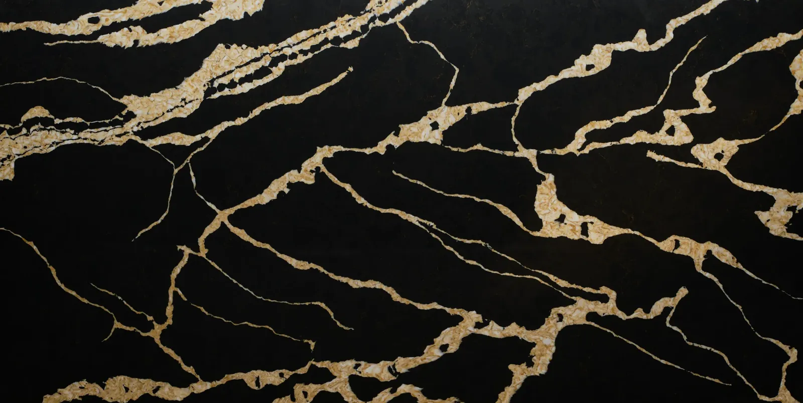 Primax Calacatta Back Gold — кварцевый агломерат